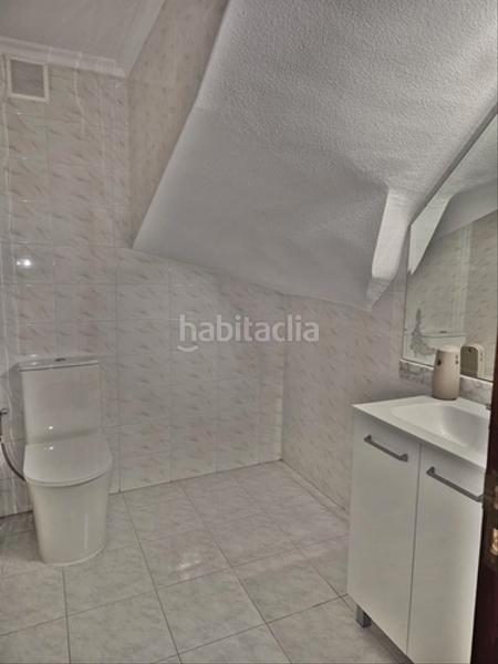 Foto 15fa5fe7-812c-4262-bf0f-9a23c29e1463. Casa pareada en calle juan palencia 8b chalet pareado en Muriedas en Camargo