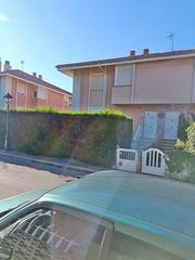 Casa aparellada  Calle juan palencia 8b. Chalet  pareado en muriedas