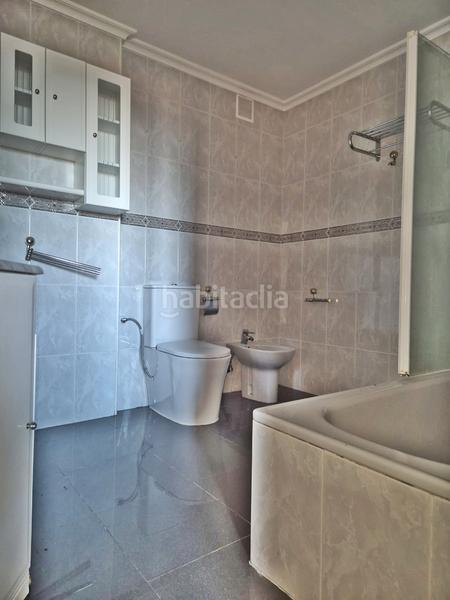 Foto 965ba3e0-84d9-42da-9874-5add34fdbc93. Casa pareada en calle juan palencia 8b chalet pareado en Muriedas en Camargo