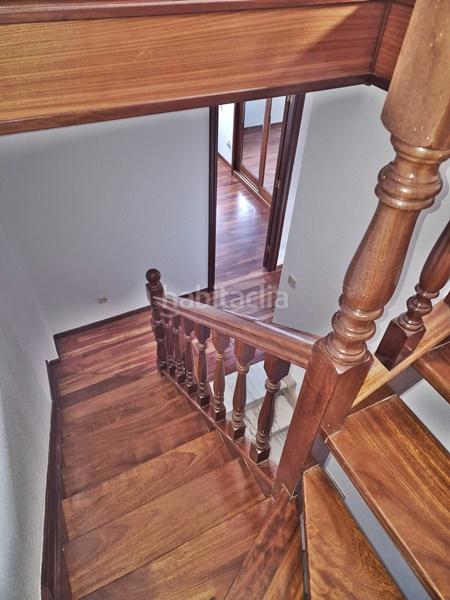 Foto a79b3054-498b-44ec-a5dc-4f22c6484e48. Casa pareada en calle juan palencia 8b chalet pareado en Muriedas en Camargo