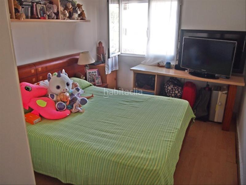 Foto 1321760c-84b0-46b7-80a5-fb58055532d5. Casa a calle marqués de villapuente 10 a Muriedas Camargo