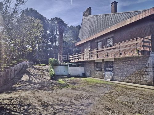 Foto 581b9b4e-b576-4d18-b049-2bfdce5052d8. Casa a avenida parayas 65a a Maliaño Camargo