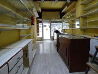Miete Geschäftsraum in Centro. Local comercial con escaparates en zona de mucho paso en portuga
