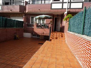 Casa adossada  Haritz. Chalet adosado con amplias terrazas y preciosas vistas. buenas c