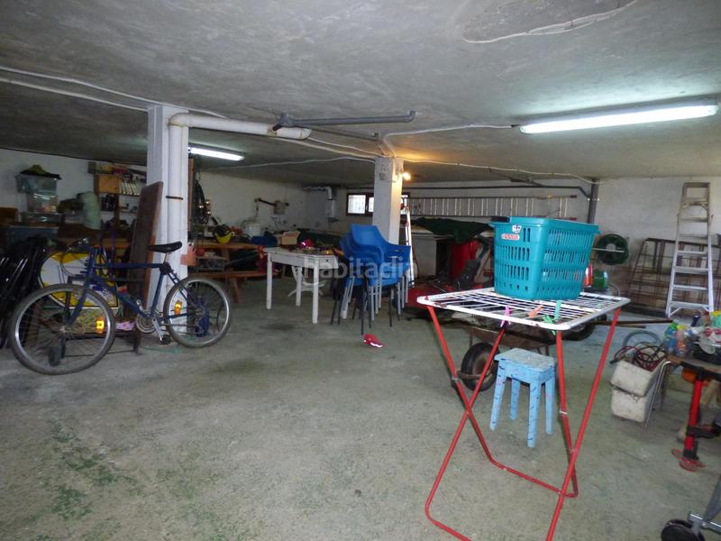 Foto ab788308-b21b-4365-a329-4c5cae2b9818. Casa amb aparcament a Arnuero