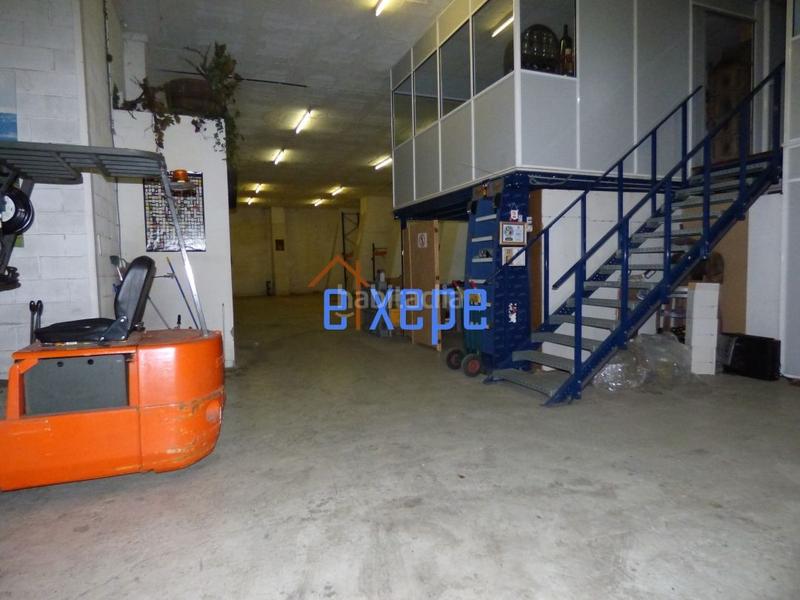 Foto 030d2b1a-2cfb-4de9-8072-e56fd2b3b995. Industrial building in Etxebarri, Anteiglesia de San Esteban