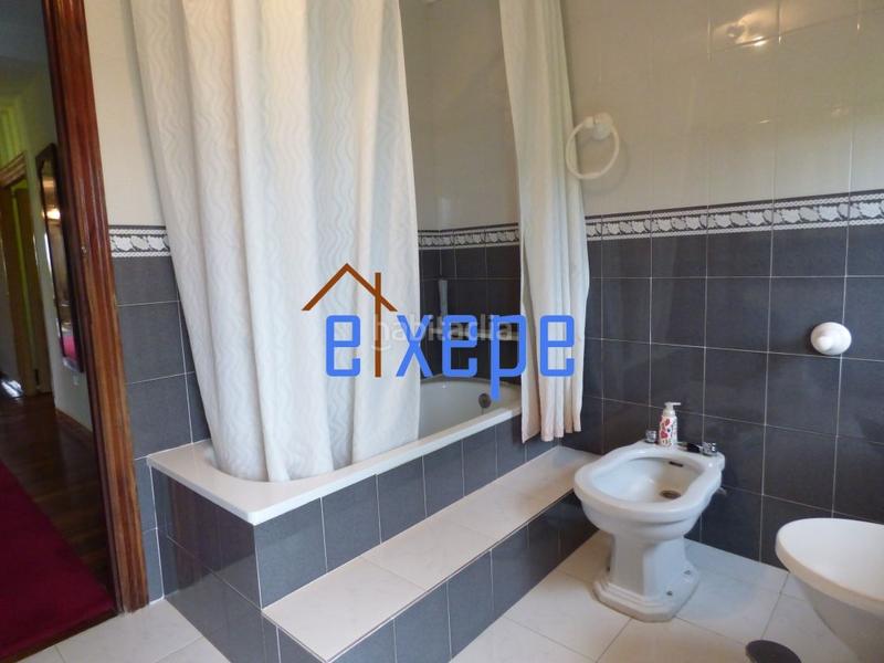 Foto a161bde2-04b3-4e34-91ba-8de33d86e925. Casa amb aparcament a El Arco-Rota-Fonegra Noja