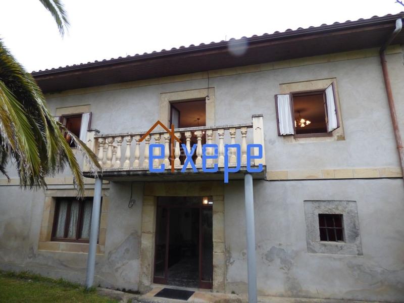 Foto d2e4b6ae-69f2-45e6-a910-72d4cd967a71. Casa amb aparcament a El Arco-Rota-Fonegra Noja