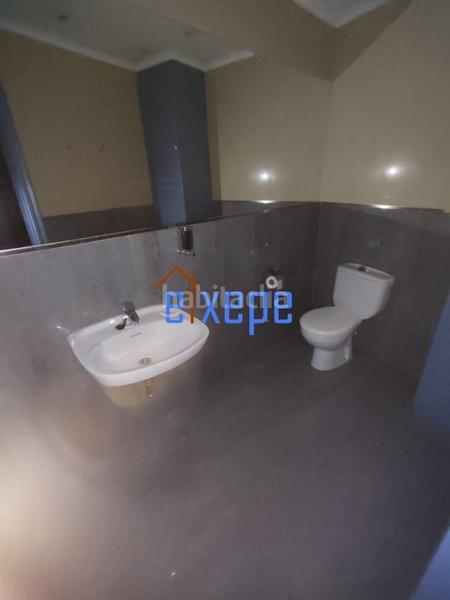 Foto ea791267-4e06-43d9-af89-21402085b425. Miete büro mit heizung in Erandio