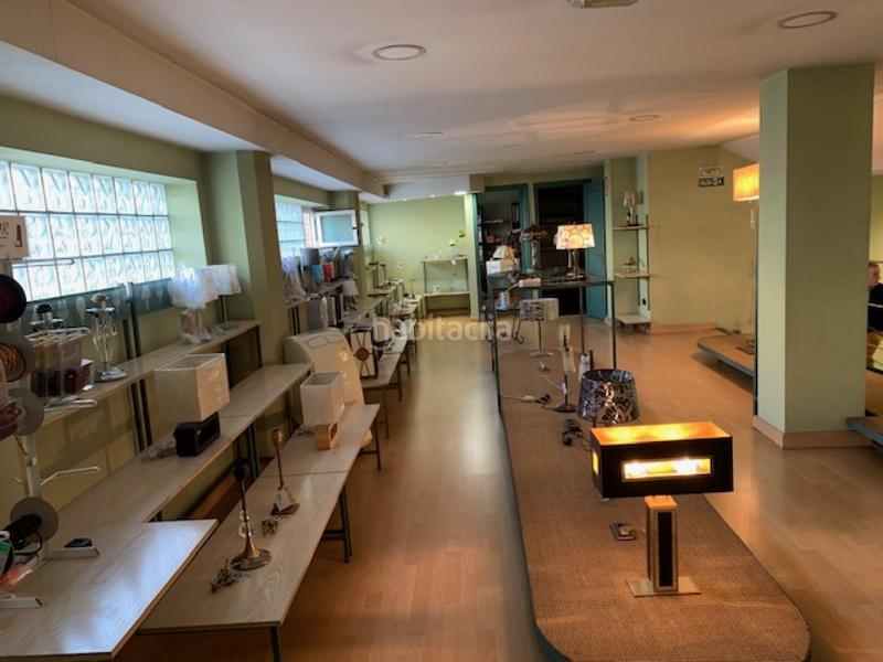 Foto c7d81a35-a717-480b-a985-a1dd35a1db76. Rent business premise in Centro Avilés