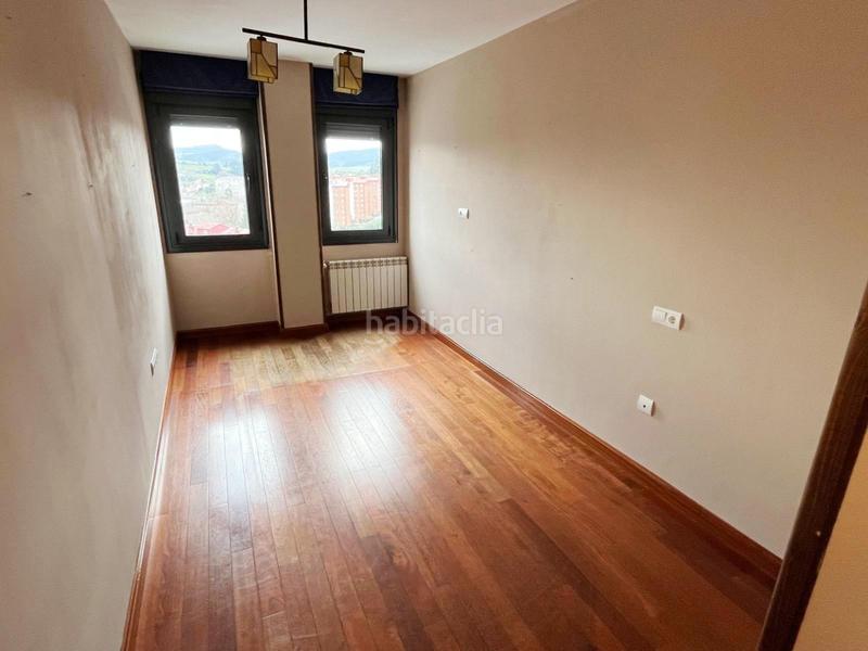 Foto 7a63310a-a3c5-41cf-9808-1bf2e391a7e1. Pis amb calefacció aparcament a La Magdalena Avilés