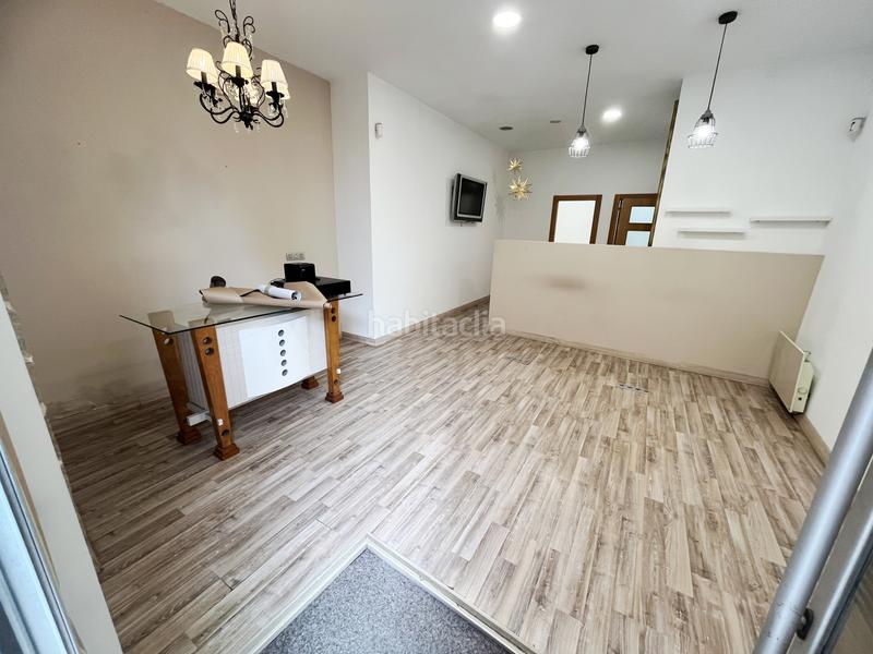 Foto 47493eeb-aa1f-4be2-a12f-f76b9b419597. Lloguer local comercial a Piedras Blancas Castrillón