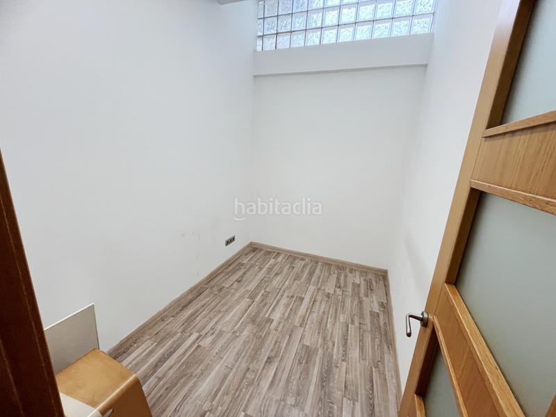 Foto 608c7142-2626-42ad-bbe2-e0305f811438. Lloguer local comercial a Piedras Blancas Castrillón