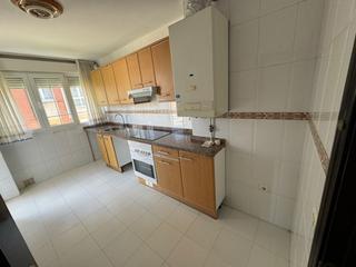 Etagenwohnung  Avils - calle fuero de aviles. Vivienda en urbanizacin privada en el centro de avils, con dos