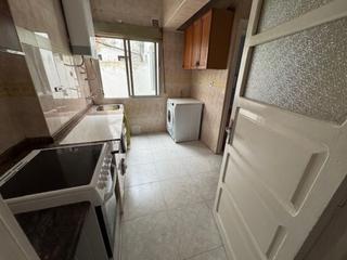 Edifici  Avilés - avenida de gijon. Edificio en venta en la zona de llaranes. planta baja de unos 14