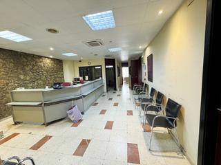 Location Bureau  Avilés - calle la camara. Dos oficinas disponibles en planta primera y tercera, de 210 y 1