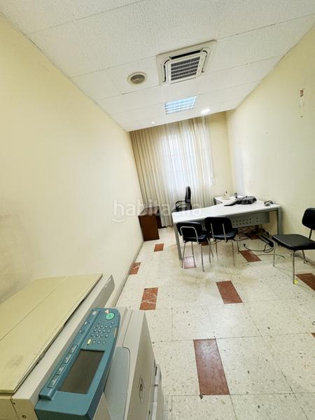 Foto adbf9d46-d01a-4363-8303-57b7549dbd41. Rent office space with heating in Centro Avilés