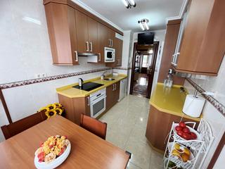 Appartement  Avilés - calle eduardo carreño. Última planta con inmejorables vistas!! amplia vivienda totalmen