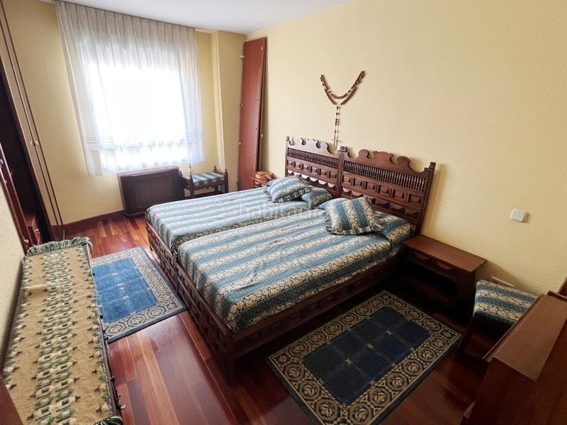 Foto db018dd3-815f-4f16-9d87-e4de51fbc2f3. Pis amb calefacció aparcament a El Carbayedo - El Quirinal Avilés