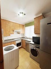 Appartement  Avilés - avenida de lugo. Vivienda con dos dormitorios, salón, cocina amueblada y dos baño