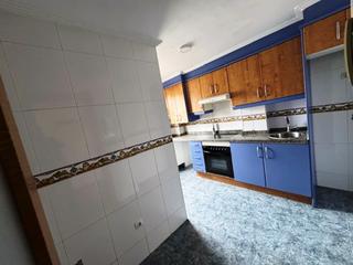 Appartement  Los campos - calle maria josefa canellada. Vivienda con dos dormitorios, salón, cocina amueblada, baño, ase