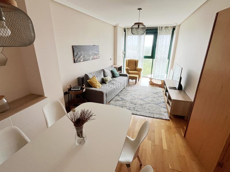 Foto 1eb57b87-9672-4104-ae0e-e4f53e160f71. Location appartement avec chauffage parking dans Salinas Castrillón