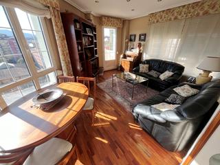 Pis  Avilés - avenida constitucion. Vivienda totalmente exterior y orientación sur. dos dormitorios,