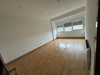 Affitto Appartamento  Avilés - calle santa apolonia. Vivienda en régimen de alquiler de larga estancia, sin muebles,