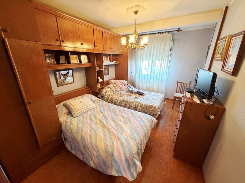 Foto 2db6d9ad-d66e-47ce-8e59-7a002a6985b7. Pis amb calefacció a Versalles Avilés