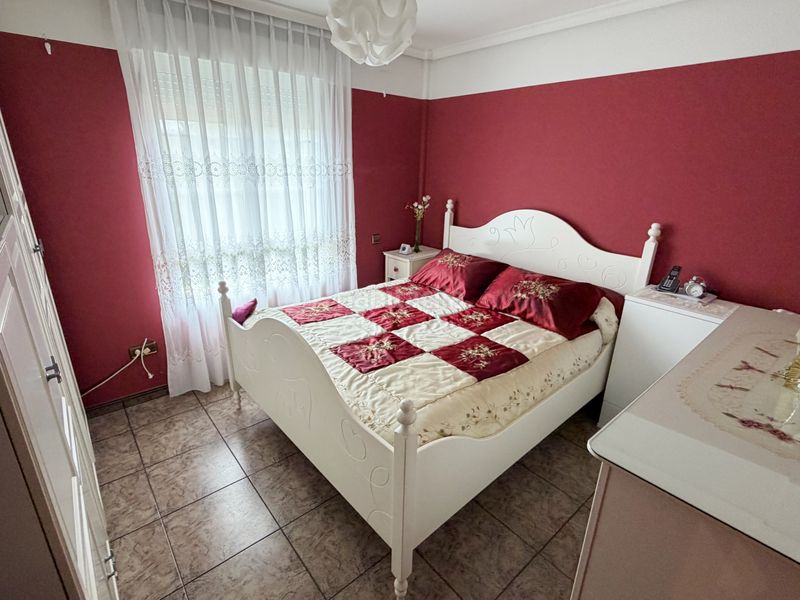 Foto be4d45a8-4ae8-424f-b9cf-c27320dfa391. Casa amb calefacció aparcament a El Carbayedo - El Quirinal Avilés