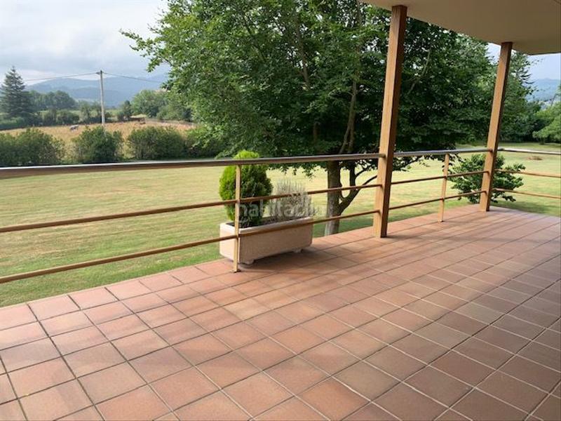 Foto 30e4a627-5a5e-4de7-912c-2fcaeada4153. Chalet  individual en venta en san cucao, 3 dormitorios. en Llanera