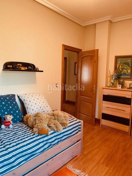 Foto 8c0d2ce0-34f2-4f1c-8e0e-45940bdf8089. Chalet  individual en venta en san cucao, 3 dormitorios. en Llanera