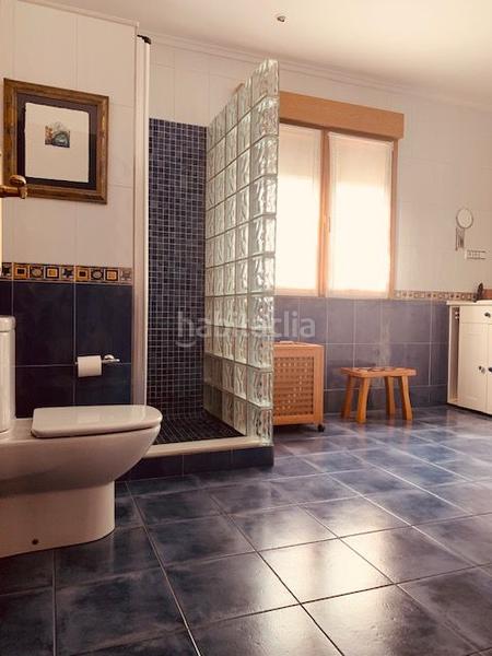 Foto c377416b-e3b6-4e05-89cc-589923f5e6c8. Chalet  individual en venta en san cucao, 3 dormitorios. en Llanera