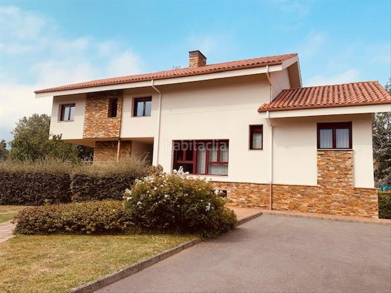 Foto c90f8b77-62d1-413c-b61c-7407e790ce98. Chalet  individual en venta en san cucao, 3 dormitorios. en Llanera