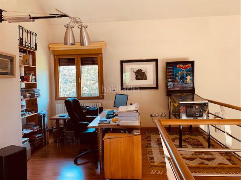 Foto f0af97ec-92d3-4a1b-bed6-8e213a3b76f2. Chalet  individual en venta en san cucao, 3 dormitorios. en Llanera