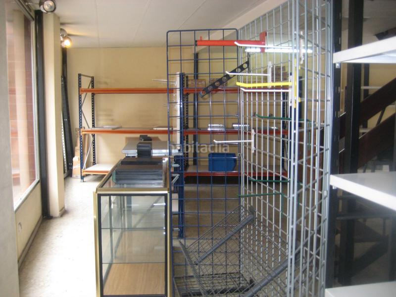 Foto e8cf7705-6fd0-46f1-a946-f46209db5bf5. Alquiler local comercial local com. en alquiler en llano institutos, 2 despachos. en Gijón