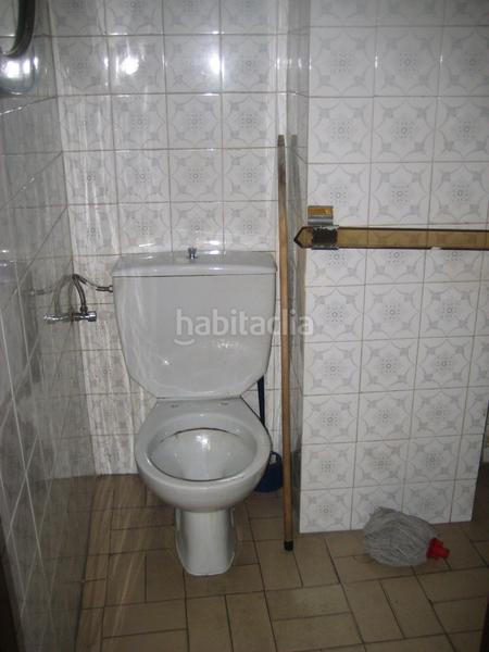 Foto f37a2203-3344-4046-bd55-dfb9179d8f06. Alquiler local comercial local com. en alquiler en llano institutos, 2 despachos. en Gijón