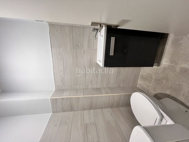 Foto e4b6cf88-865b-43ef-aec3-8fe744048b71. Local comercial a Ceares Gijón
