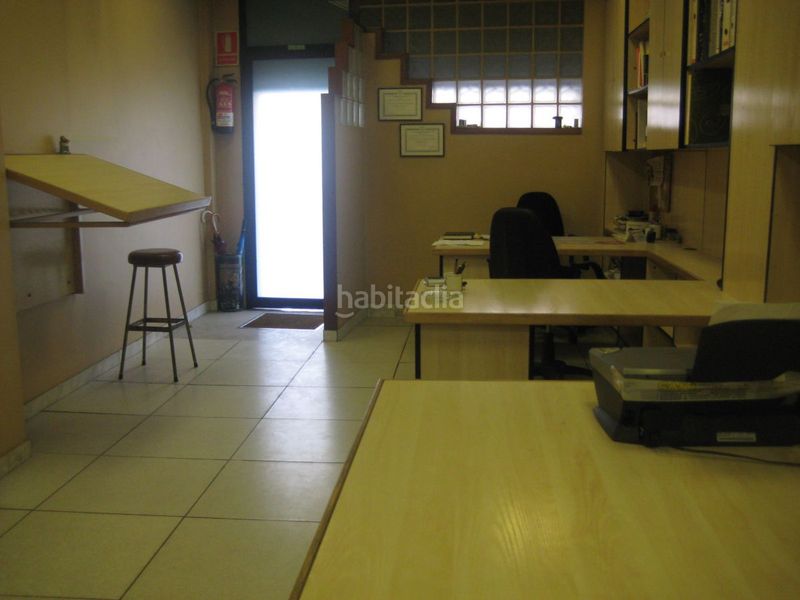 Foto aae89260-31d9-43fb-a6aa-aa16fc526dad. Local comercial a Ceares Gijón