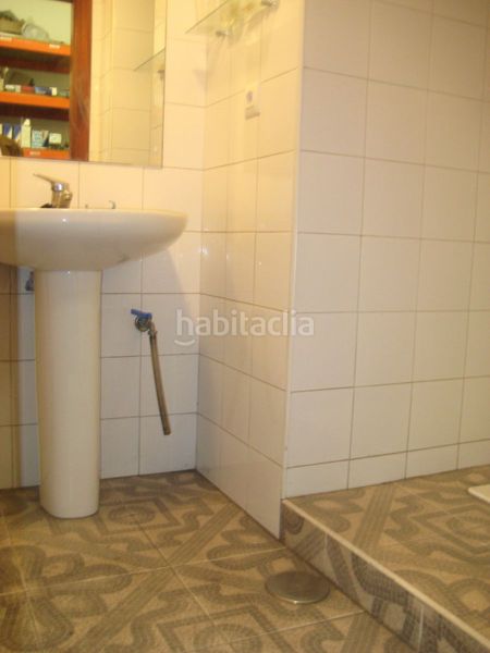 Foto b880d372-2d18-4cf5-88cc-285c52e6bad4. Local comercial a Ceares Gijón