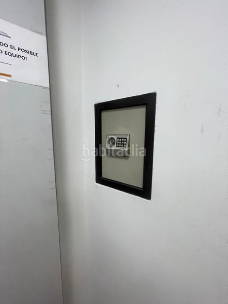 Foto 171c35eb-b5ed-4360-b35e-9ef2a558b4d0. Alquiler local comercial local com. en alquiler en Contrueces. en Gijón