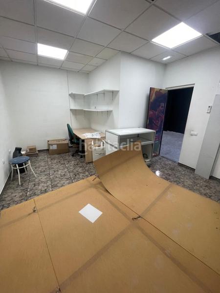 Foto 9343f4bf-a512-4c00-8f10-6de445e29872. Rent business premise in Contrueces Gijón