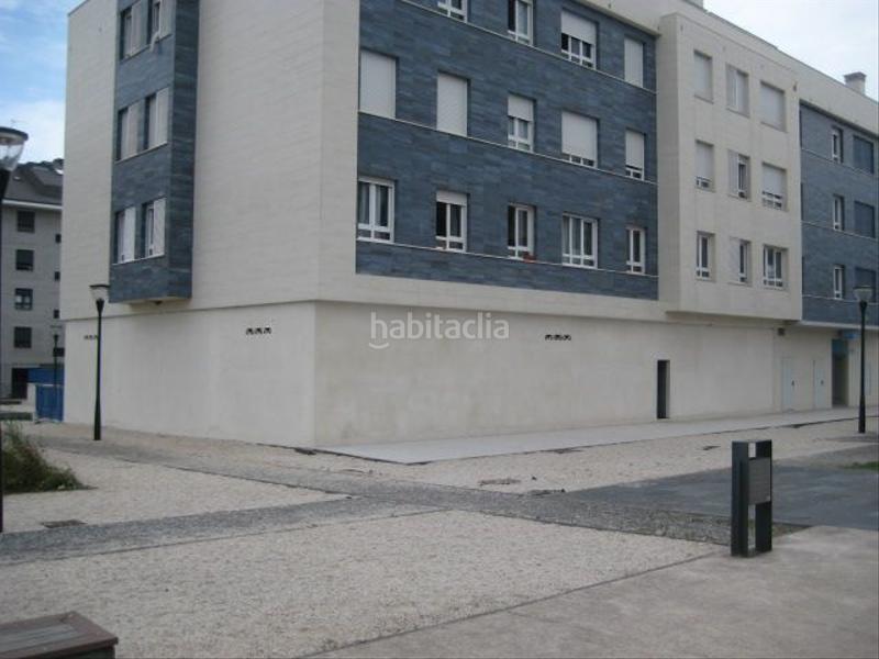 Foto df70efd4-fd75-4e2d-8139-637c39c9be66. Rent business premise in de roces local 2-e 1140 in Gijón