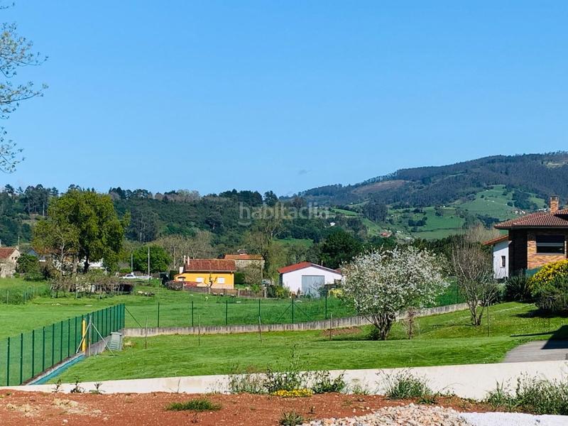Foto f3e1bcd9-3d2e-4391-b335-714ecda8fb30. Terrain résidentiel dans Granda Gijón