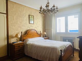 Etagenwohnung en Llano. Piso en venta en centro, 3 dormitorios.