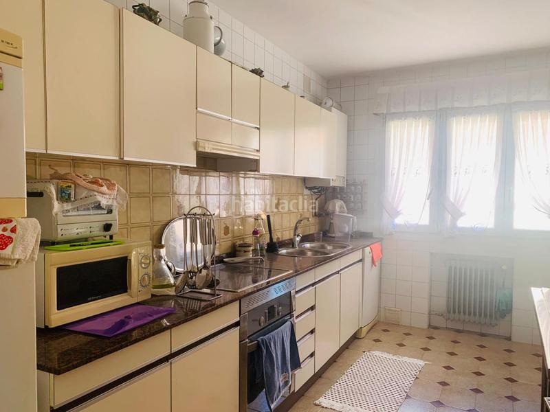 Foto a4479aa8-ddd0-4e59-984c-9de440026b70. Piso  en venta en centro, 3 dormitorios. en Llano Gijón