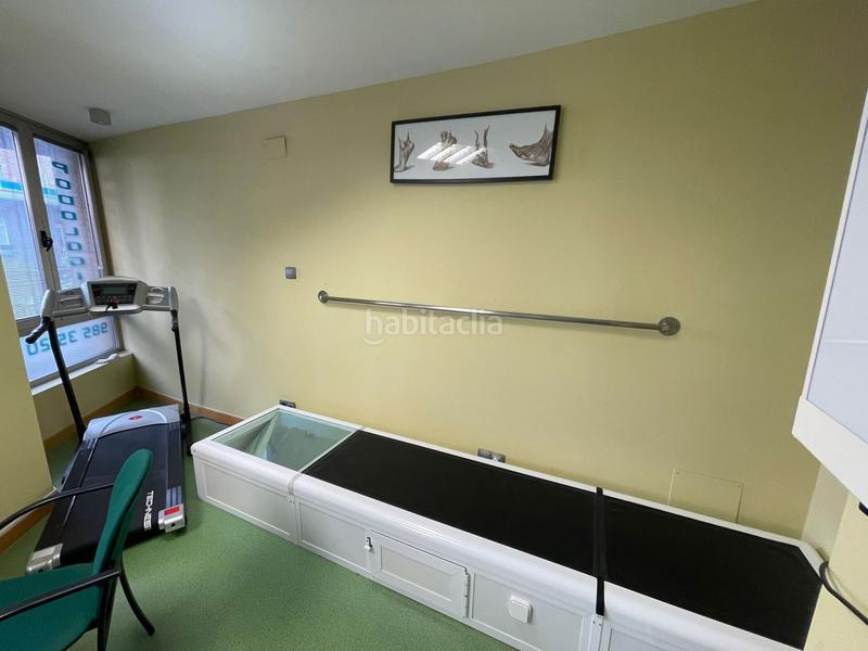 Foto 9d26257c-fe2e-41c9-a9fa-f0e1cf34dca7. Alquiler local comercial local com. en alquiler en Centro, 6 despachos. en Gijón