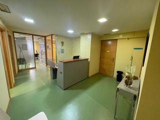 Lloguer Local Comercial a Centro. Local com. en alquiler en centro, 6 despachos.
