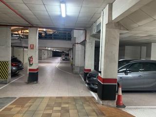 Autoparkplatz in La Arena. Plaza abierta en venta en arena.