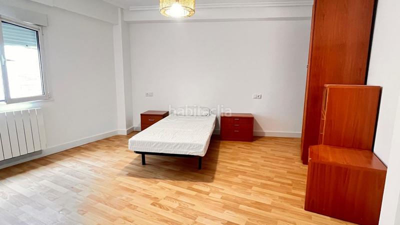 Foto 46ea38c4-76cb-4075-b926-bf1b251f76ce. Alquiler piso  en alquiler , 3 dormitorios. en Gijón